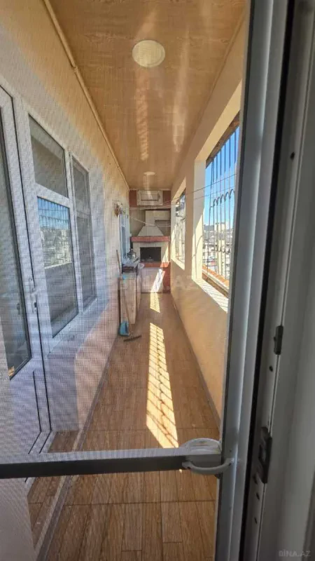 Satılır 4 otaqlı mənzil 110 m²
