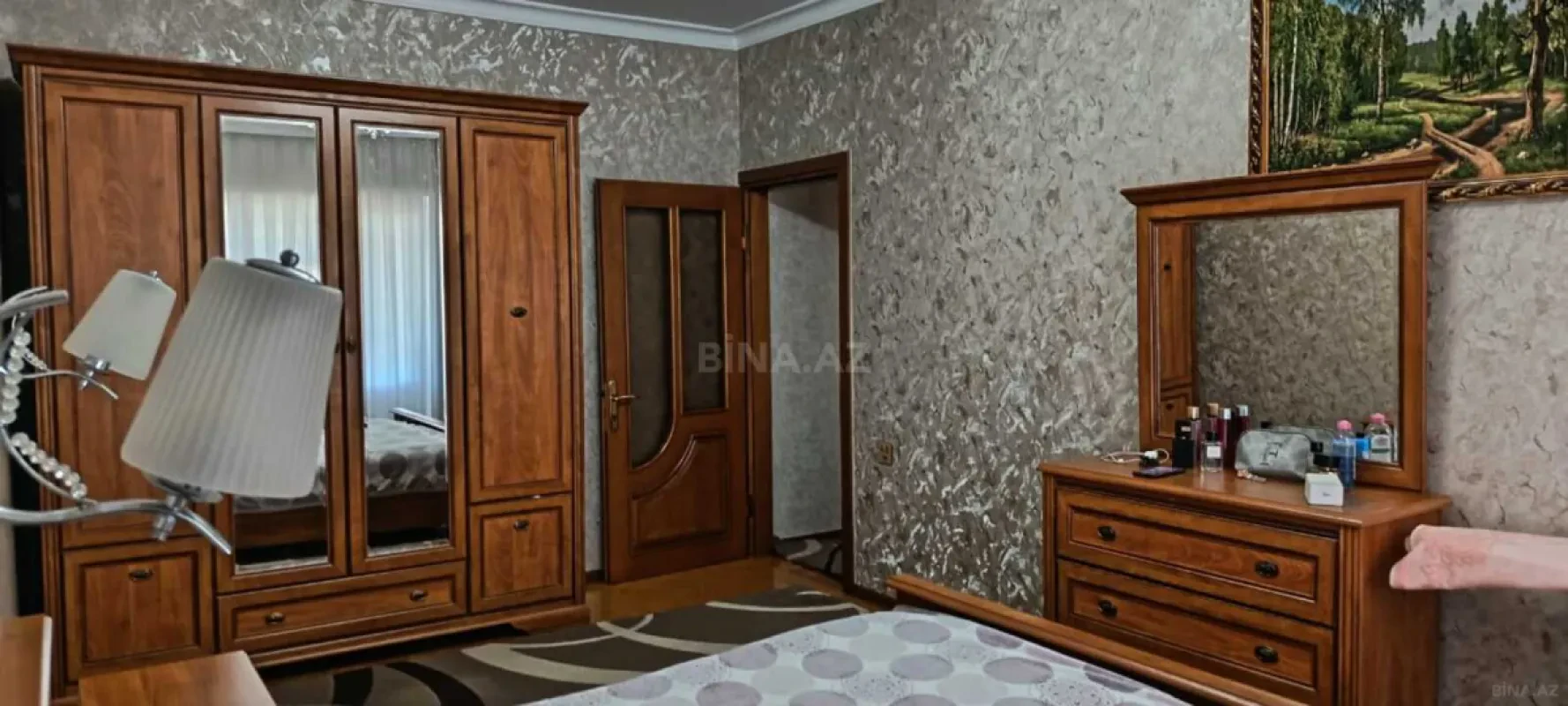 Satılır 4 otaqlı mənzil 110 m²