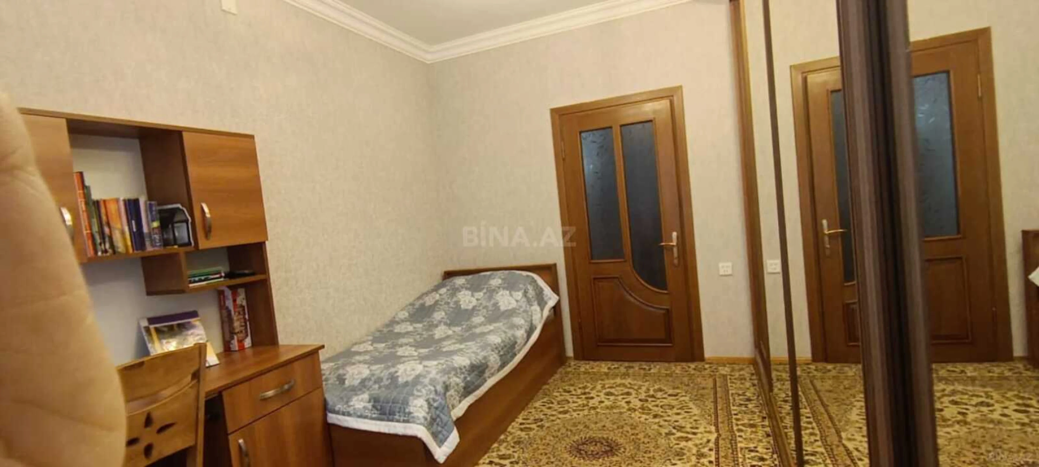 Satılır 4 otaqlı mənzil 110 m²