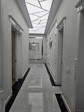 Satılır 4 otaqlı həyət evi 270 m²