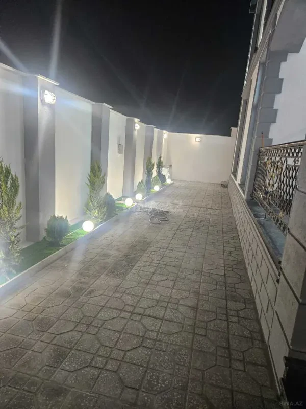Satılır 4 otaqlı həyət evi 270 m²