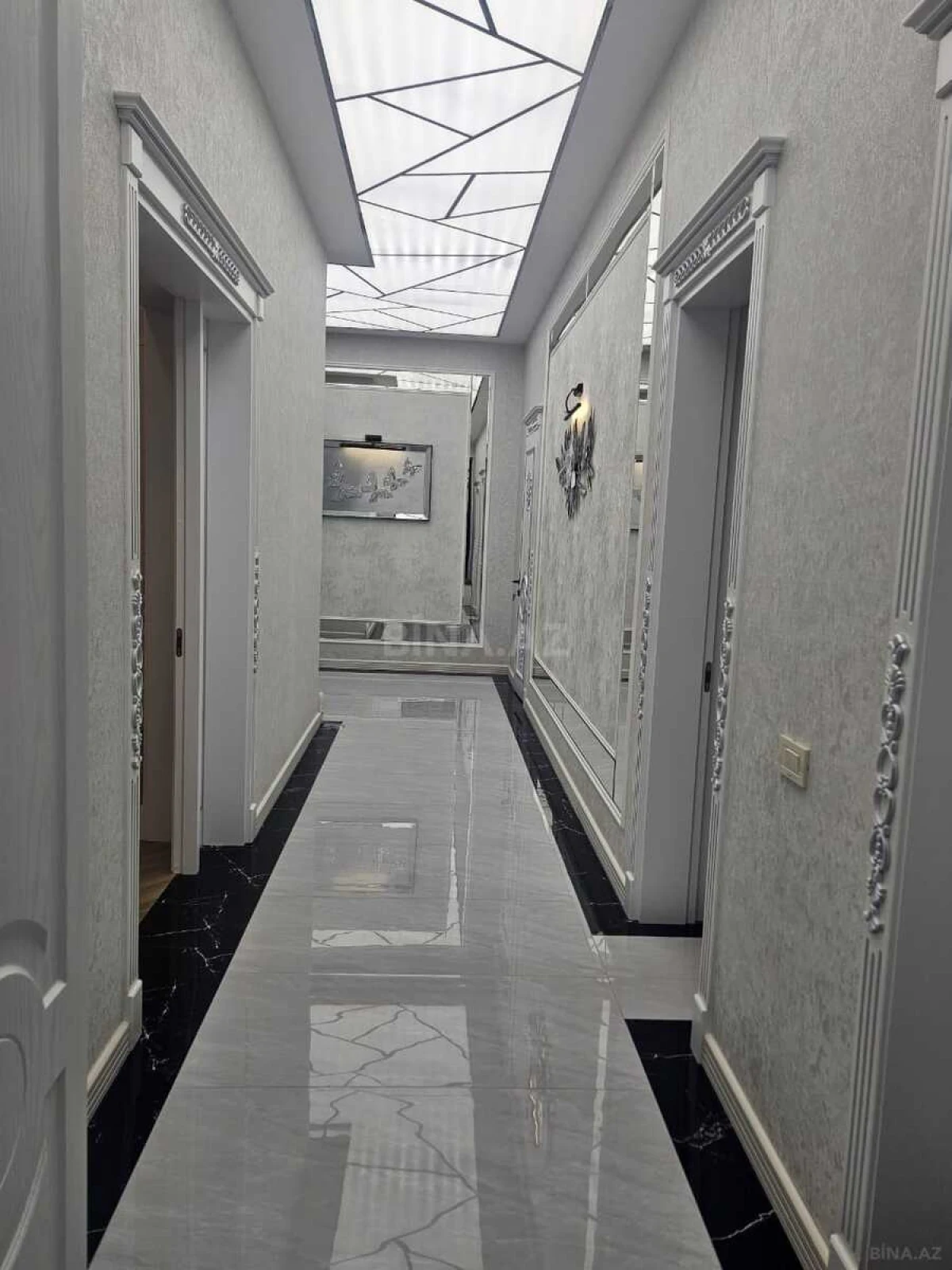 Satılır 4 otaqlı həyət evi 270 m²