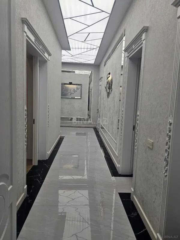 Satılır 4 otaqlı həyət evi 270 m²
