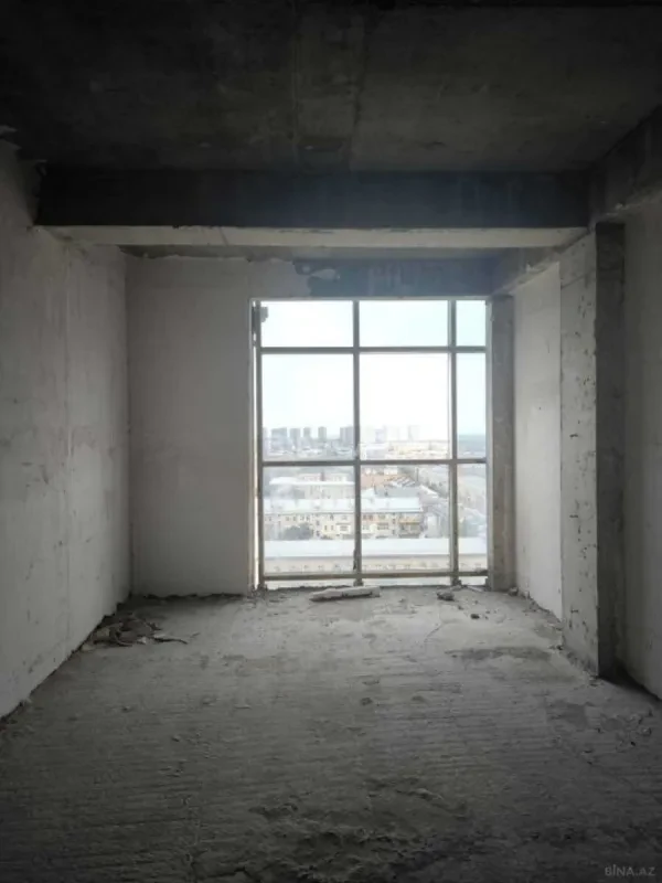 Satılır 3 otaqlı mənzil 137 m²