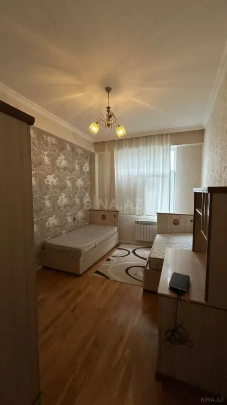 Kirayə verilir 2 otaqlı mənzil 65 m²
