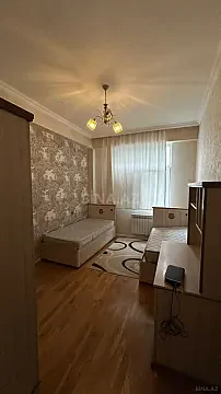 Kirayə verilir 2 otaqlı mənzil 65 m²