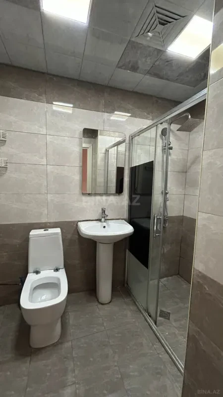 Kirayə verilir 2 otaqlı mənzil 65 m²