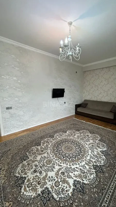 Kirayə verilir 2 otaqlı mənzil 65 m²