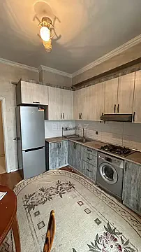 Kirayə verilir 2 otaqlı mənzil 65 m²
