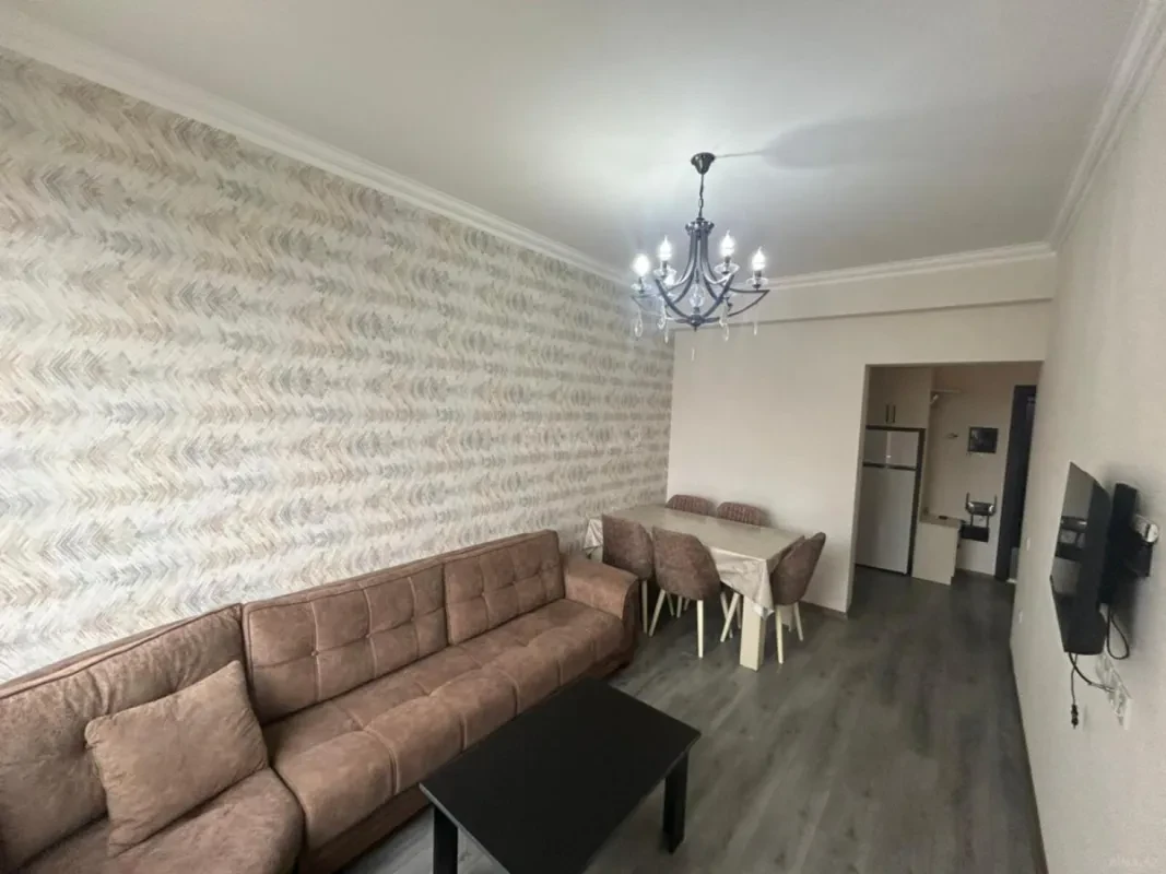 Kirayə verilir 2 otaqlı mənzil 45 m²