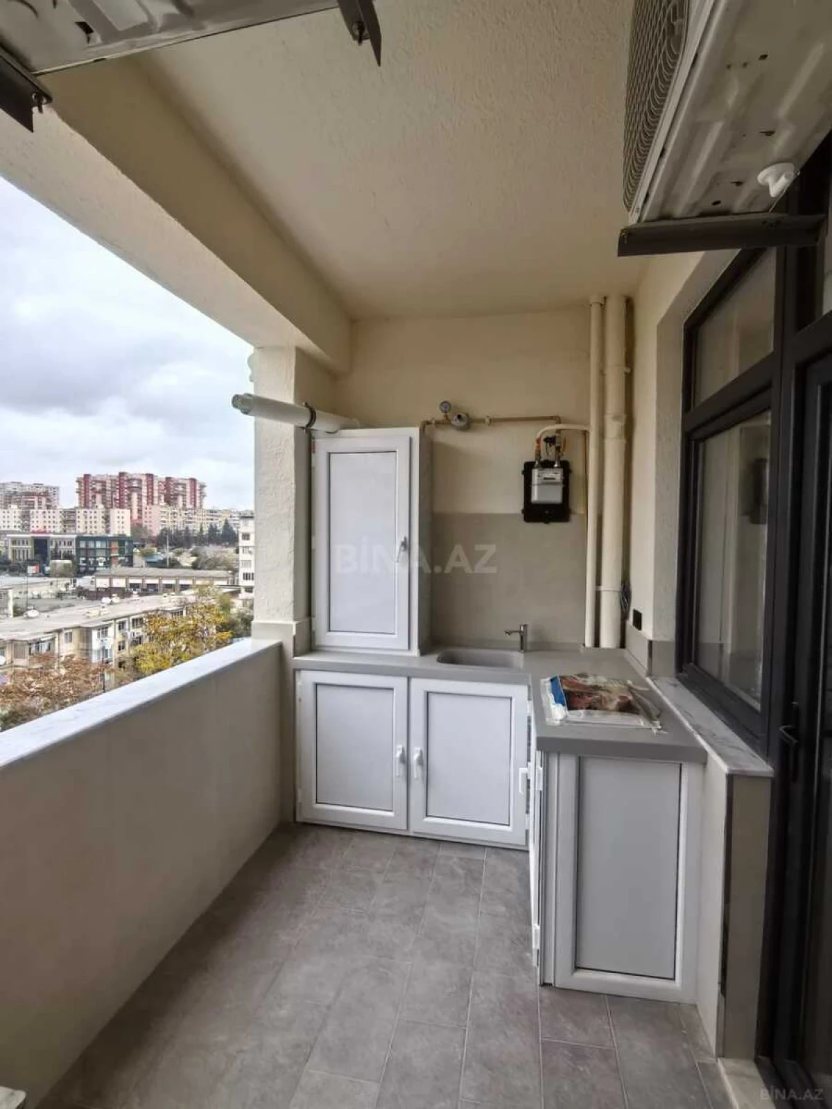 Kirayə verilir 2 otaqlı mənzil 70 m²
