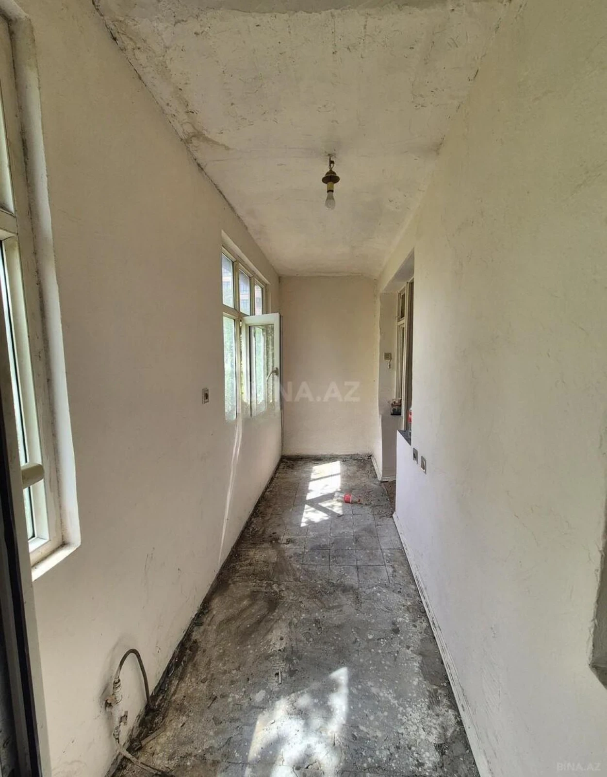 Satılır 2 otaqlı mənzil 55 m²