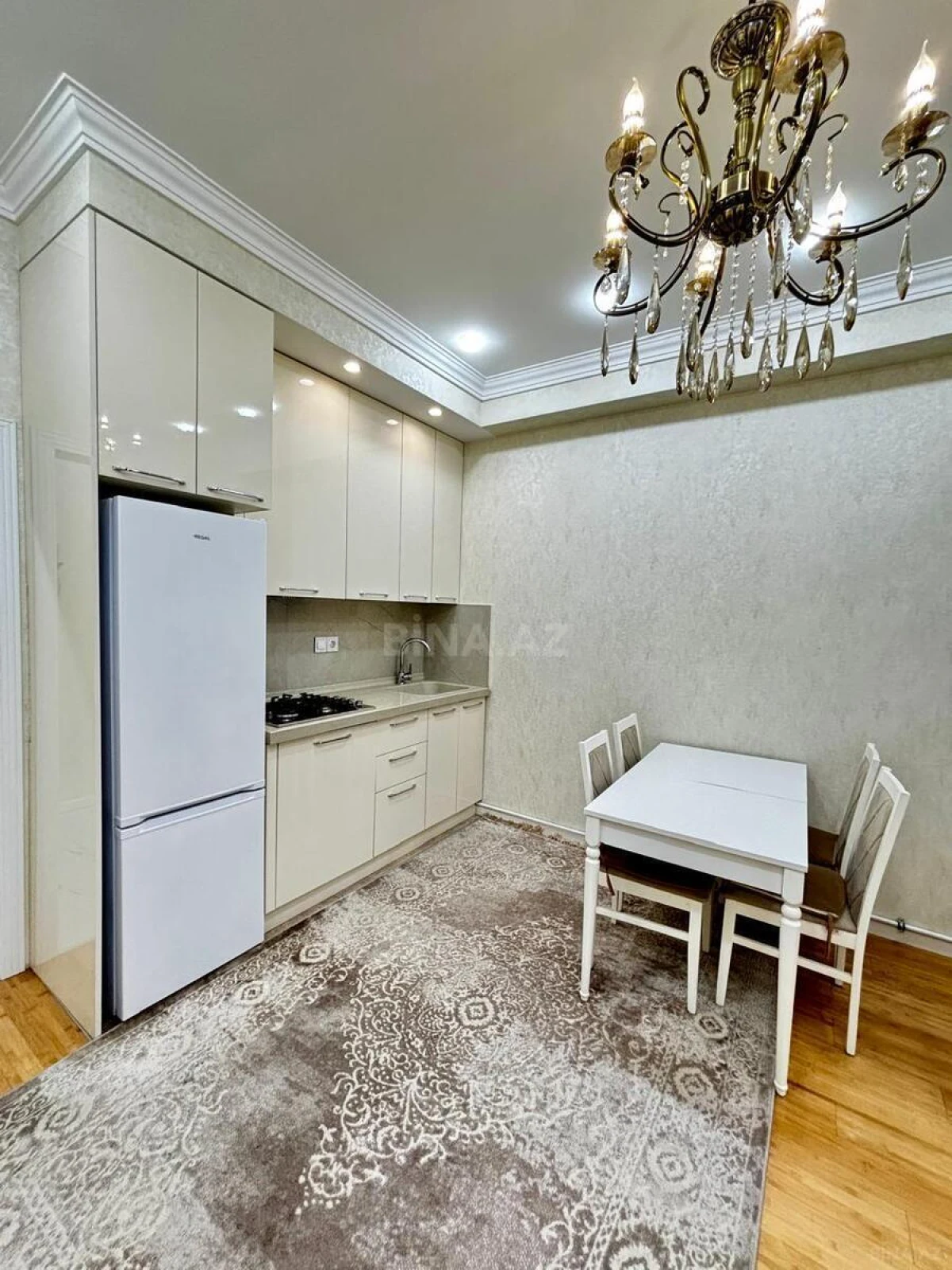 Kirayə verilir 2 otaqlı mənzil 55.7 m²