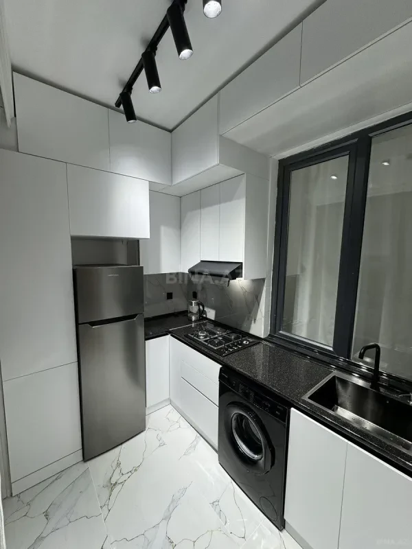 Kirayə verilir 2 otaqlı mənzil 71 m²