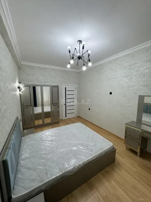 Kirayə verilir 2 otaqlı mənzil 71 m²