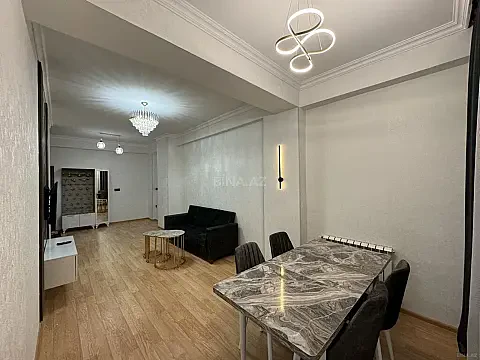 Kirayə verilir 2 otaqlı mənzil 71 m²