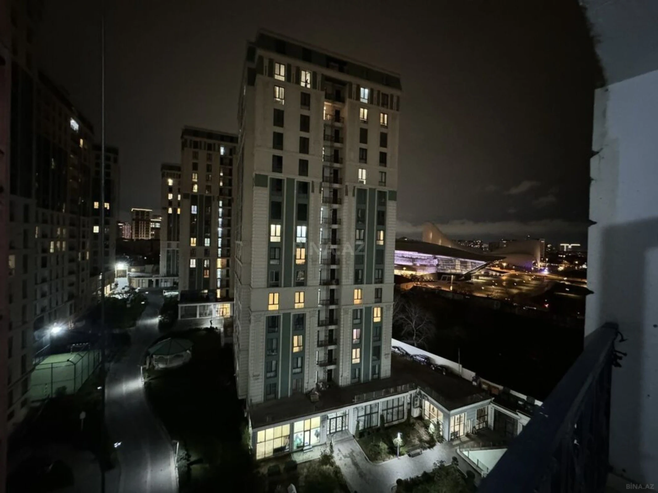 Kirayə verilir 2 otaqlı mənzil 71 m²