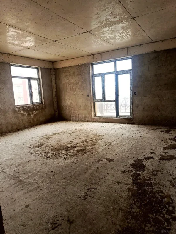 Satılır 3 otaqlı mənzil 114 m²