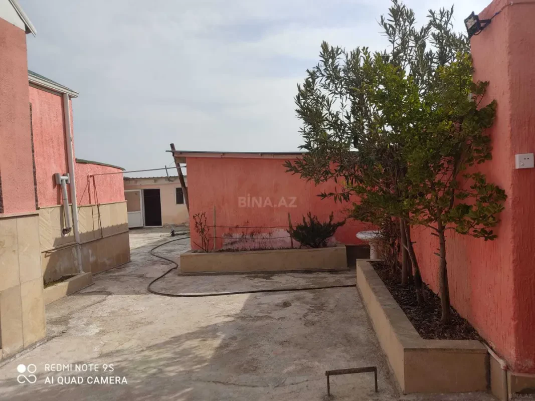 Satılır 4 otaqlı həyət evi 120 m²