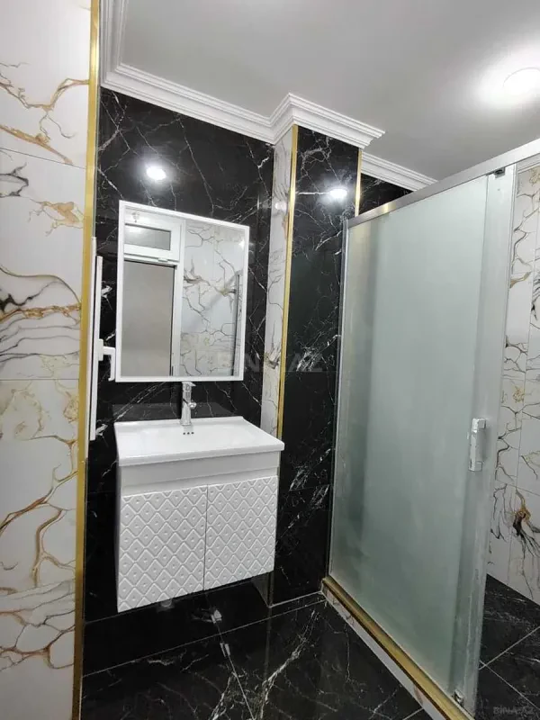 Satılır 2 otaqlı mənzil 68 m²