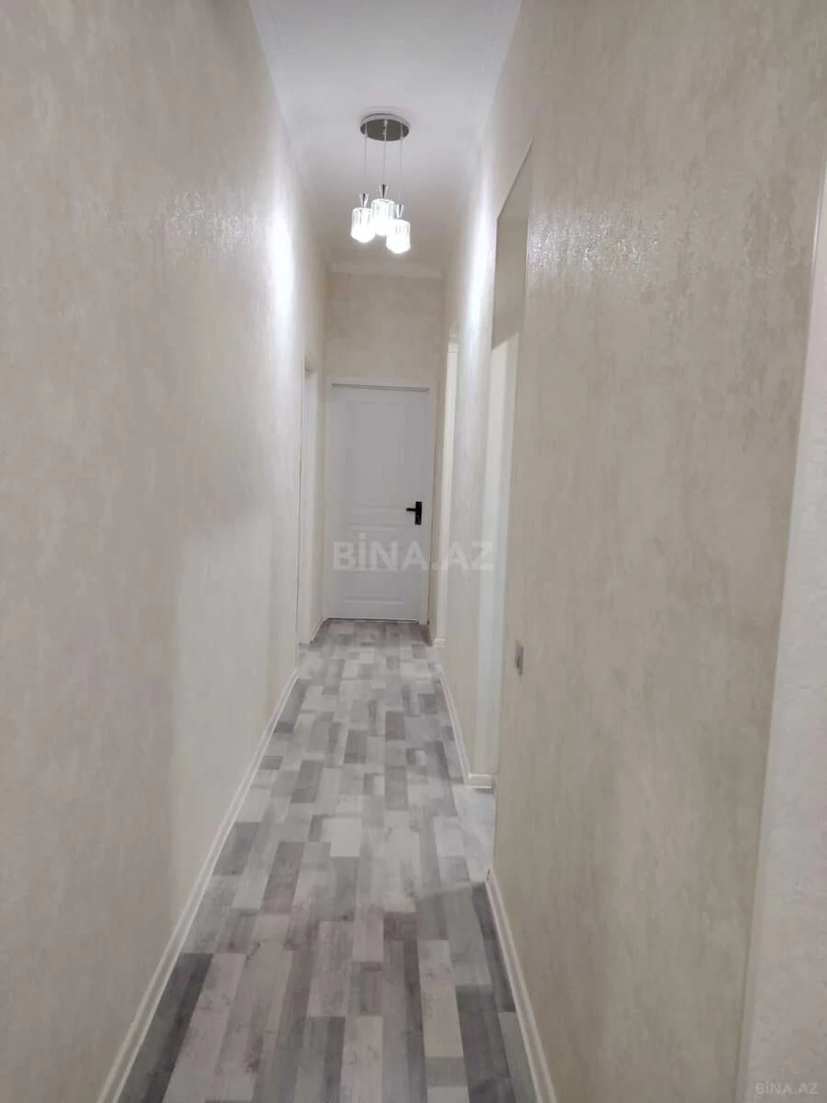 Satılır 2 otaqlı mənzil 68 m²