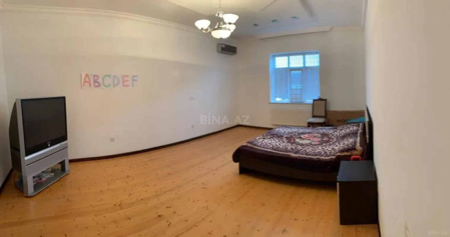 Satılır 4 otaqlı həyət evi 210 m²