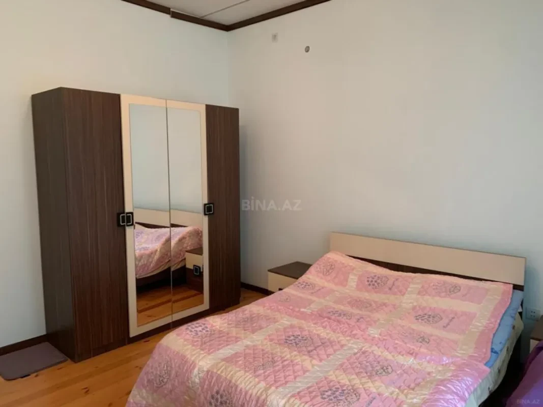 Satılır 4 otaqlı həyət evi 210 m²