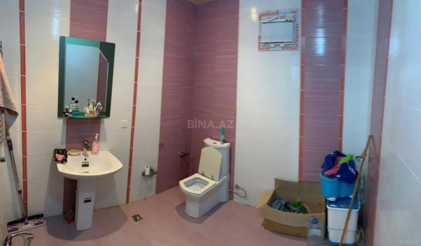 Satılır 4 otaqlı həyət evi 210 m²