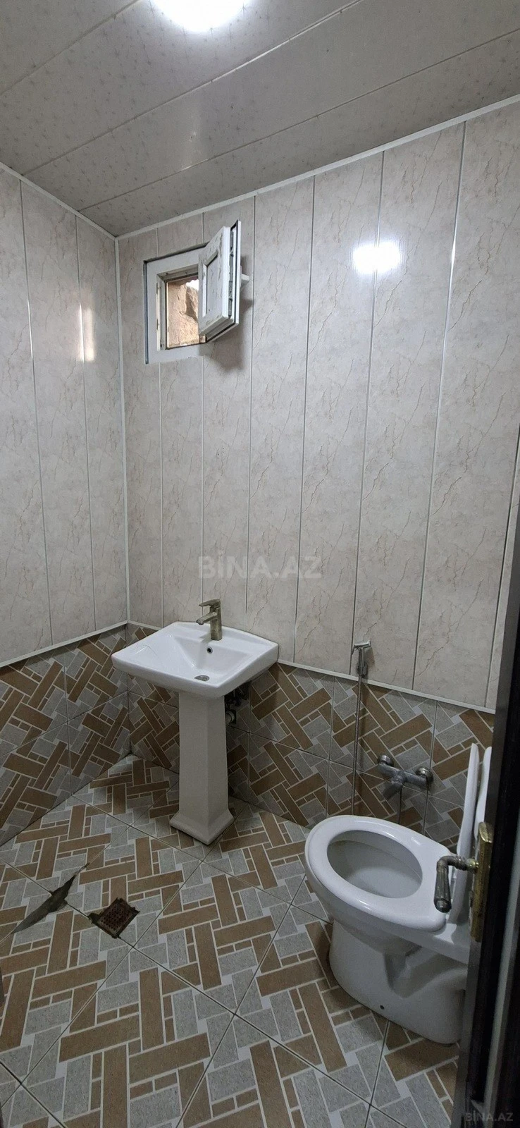 Kirayə verilir 2 otaqlı həyət evi 60 m²