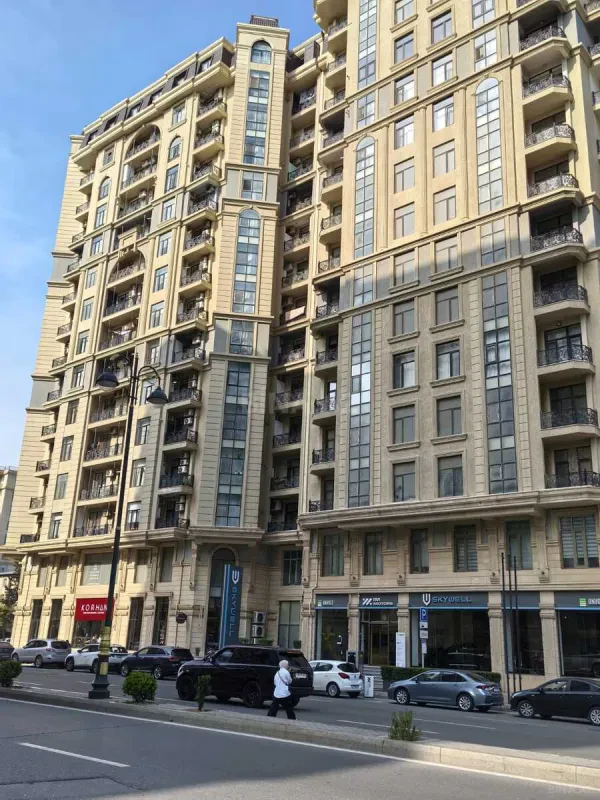 Kirayə verilir 2 otaqlı mənzil 79 m²