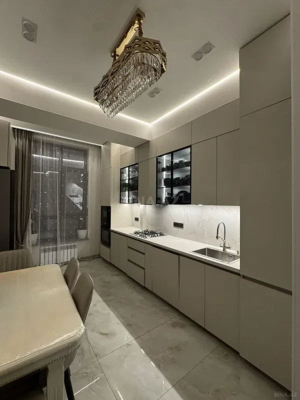 Kirayə verilir 2 otaqlı mənzil 60 m²