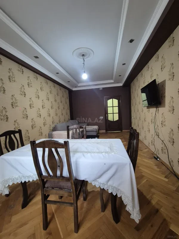 Kirayə verilir 2 otaqlı mənzil 65 m²