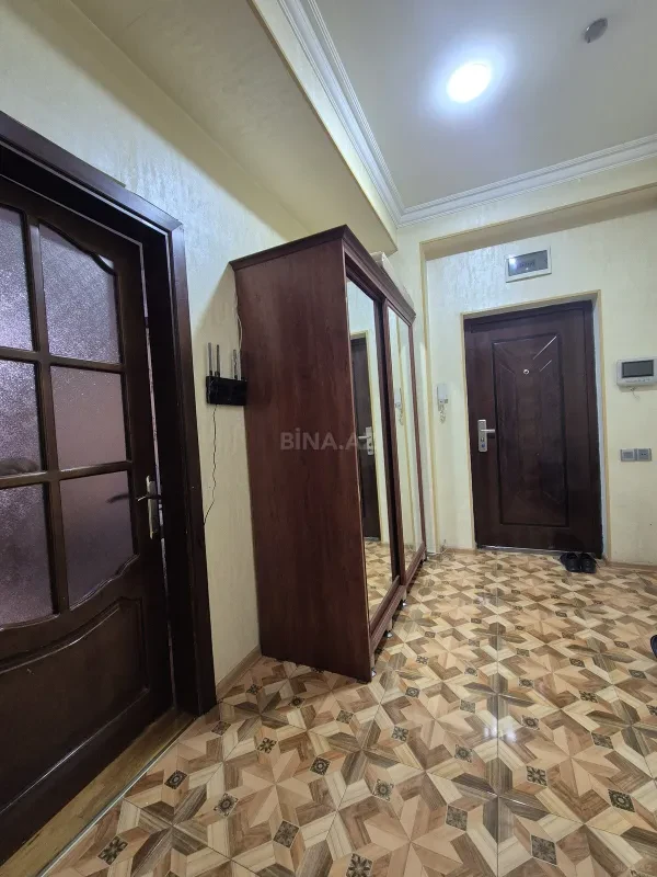 Kirayə verilir 2 otaqlı mənzil 65 m²