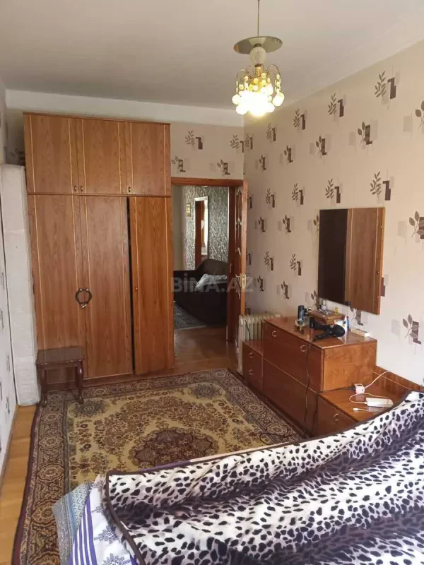 Kirayə verilir 2 otaqlı mənzil 50 m²