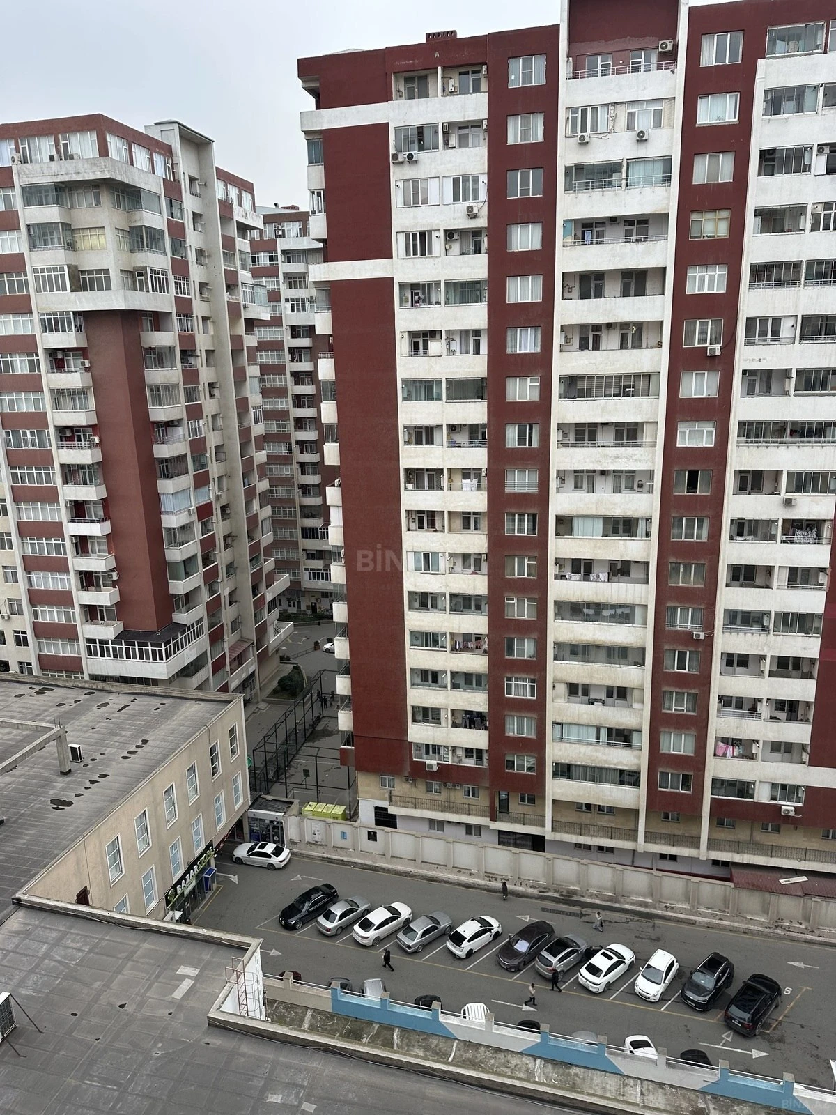 Kirayə verilir 2 otaqlı mənzil 90 m²