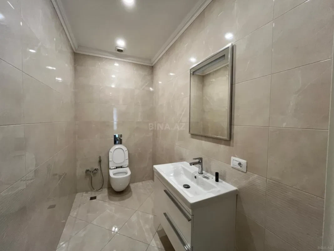 Satılır 3 otaqlı mənzil 170 m²