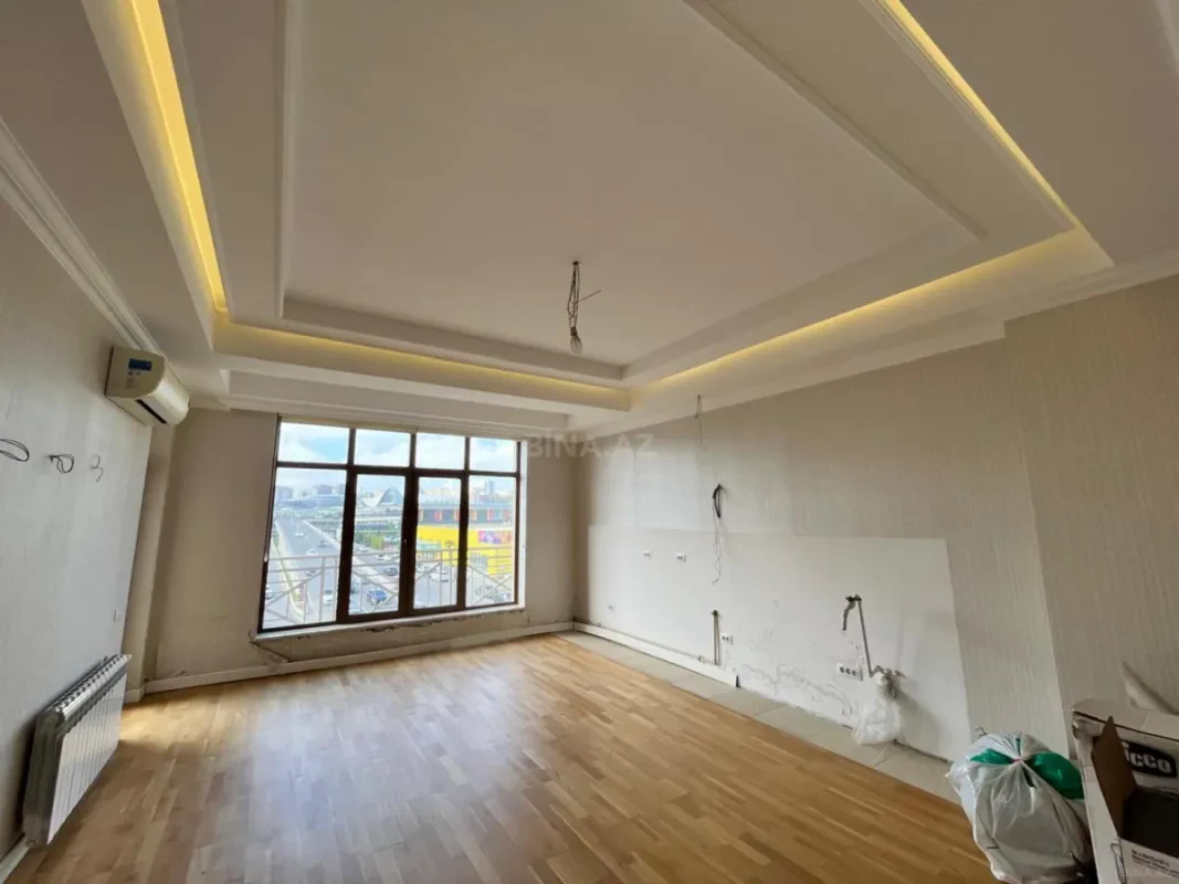 Satılır 3 otaqlı mənzil 170 m²