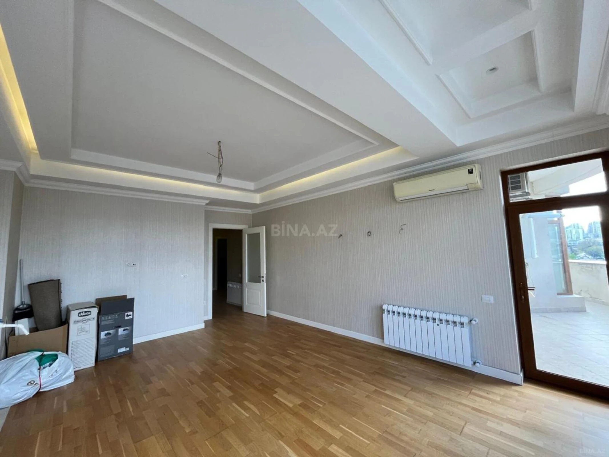 Satılır 3 otaqlı mənzil 170 m²