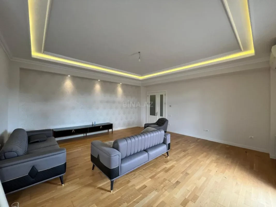 Satılır 3 otaqlı mənzil 170 m²