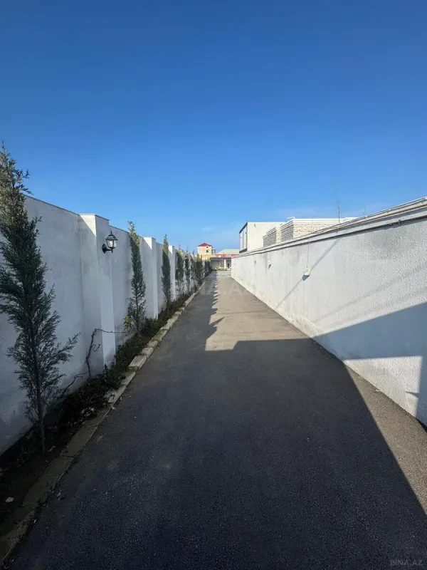 Satılır 5 otaqlı həyət evi 280 m²