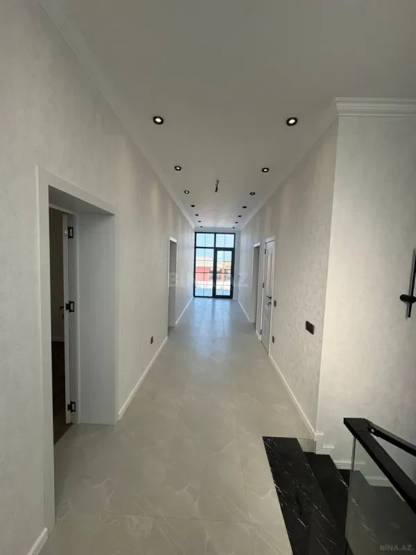 Satılır 5 otaqlı həyət evi 280 m²