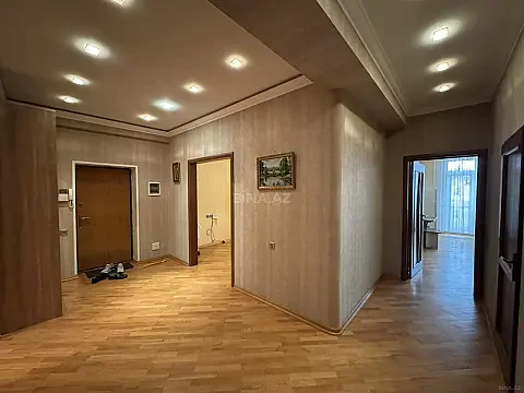 Kirayə verilir 3 otaqlı mənzil 125 m²
