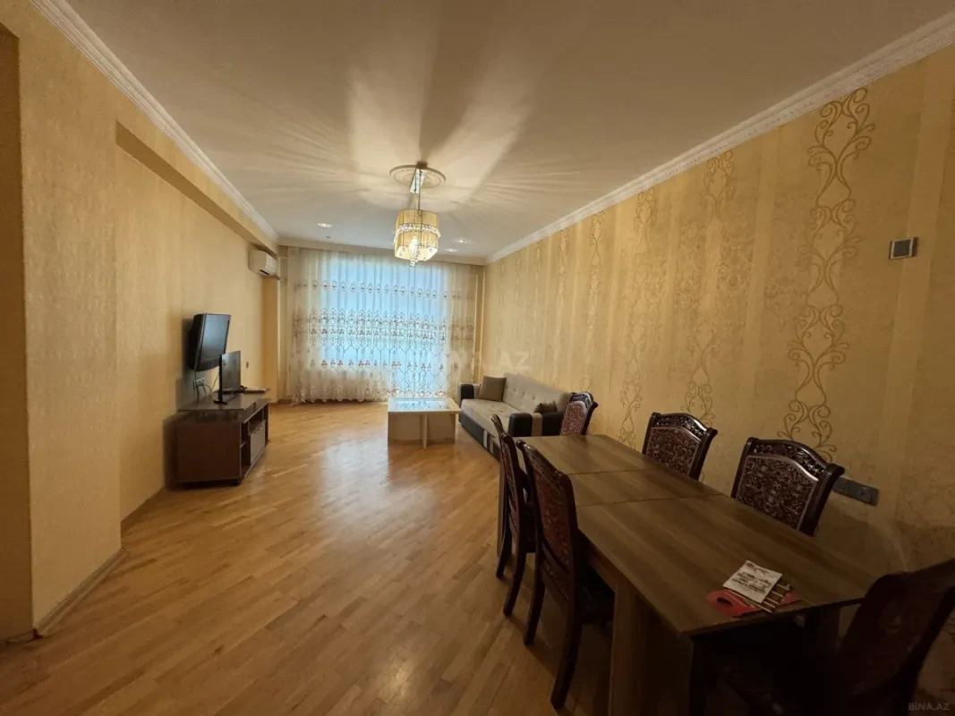 Kirayə verilir 3 otaqlı mənzil 125 m²