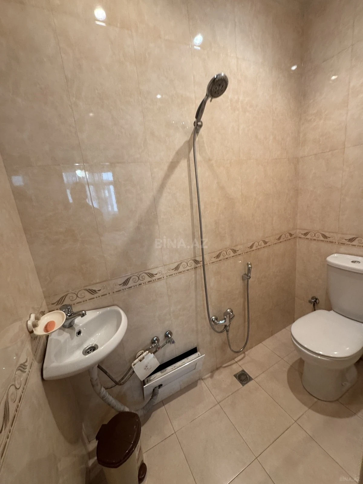Kirayə verilir 3 otaqlı mənzil 125 m²