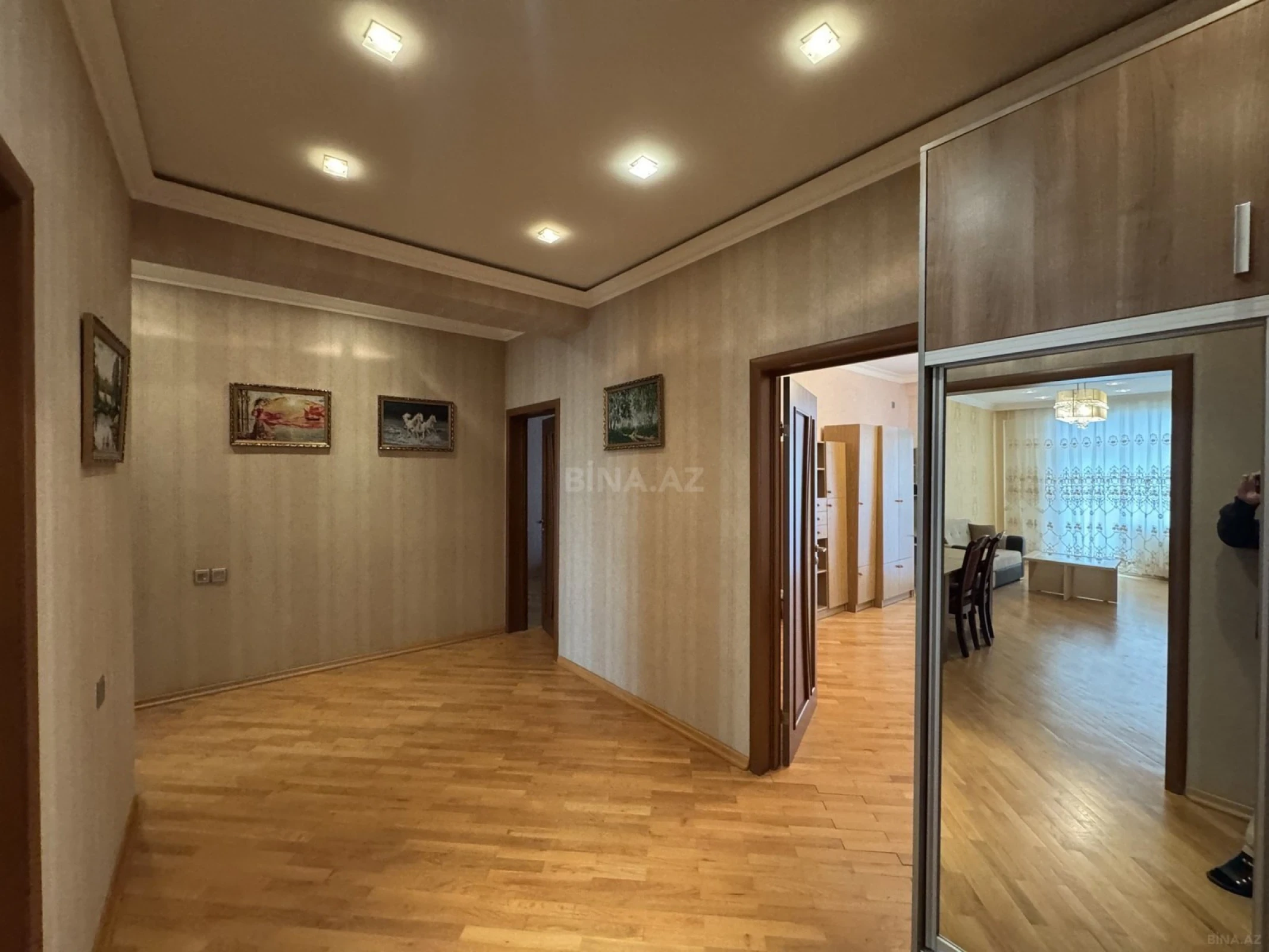 Kirayə verilir 3 otaqlı mənzil 125 m²