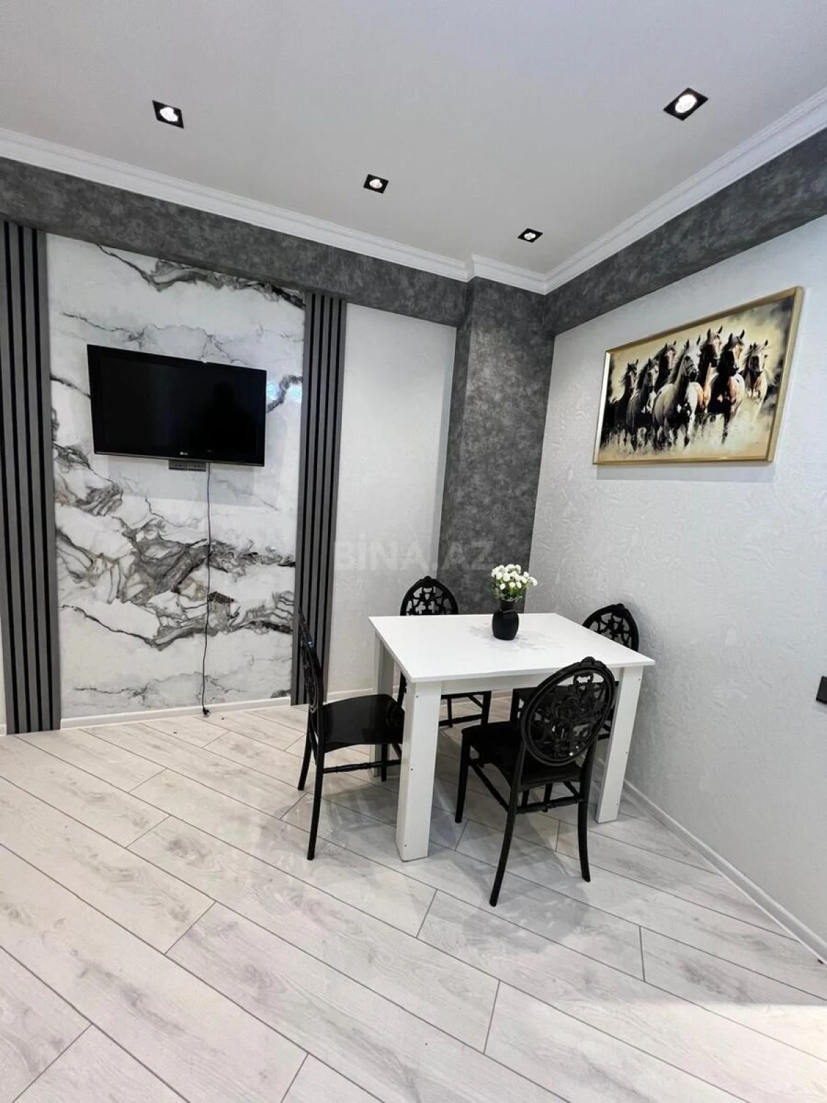 Satılır 2 otaqlı mənzil 42 m²