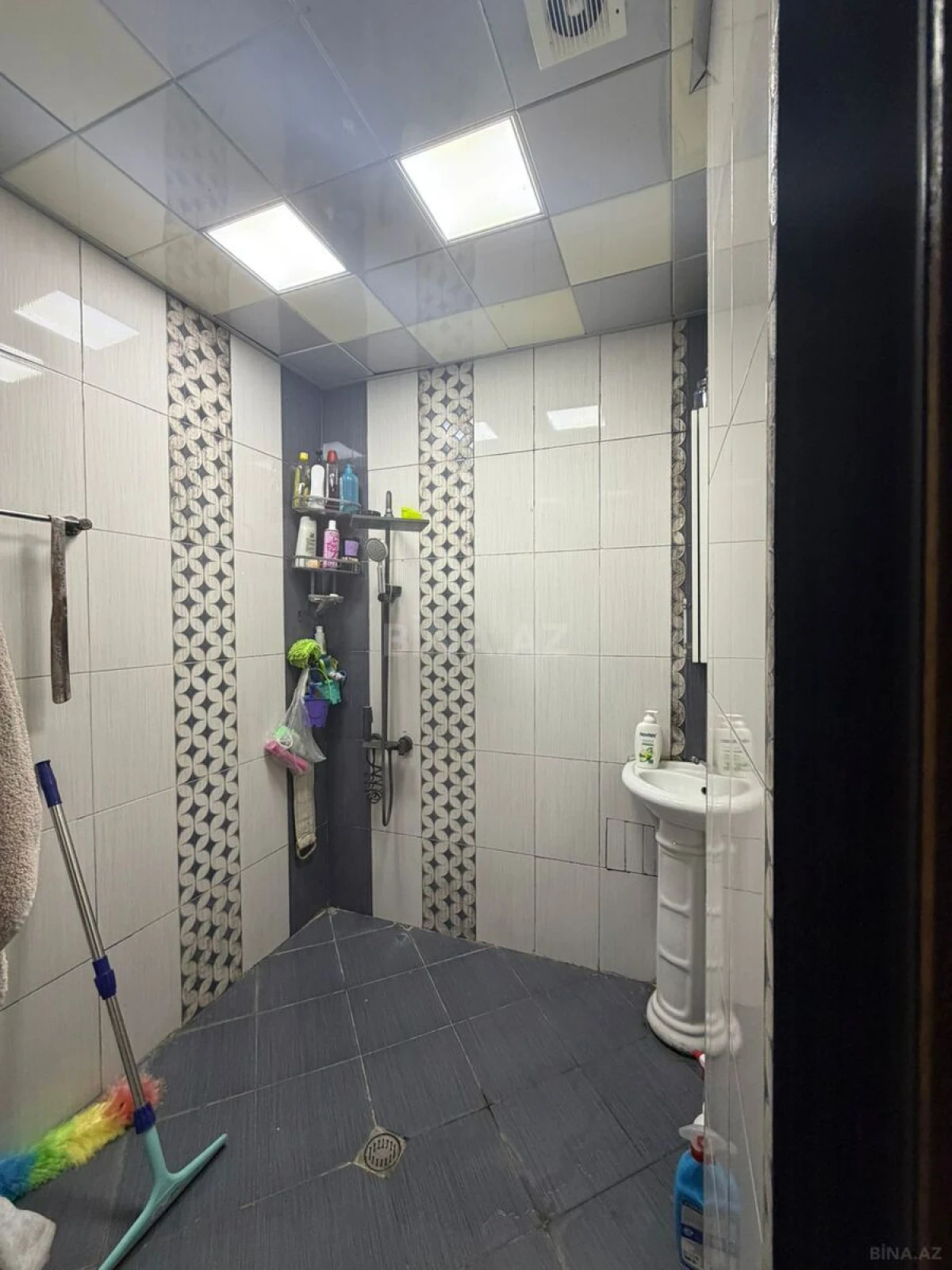 Satılır 4 otaqlı mənzil 90 m²