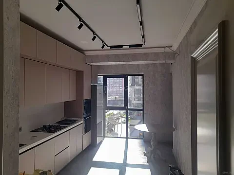 Kirayə verilir 3 otaqlı mənzil 130 m²