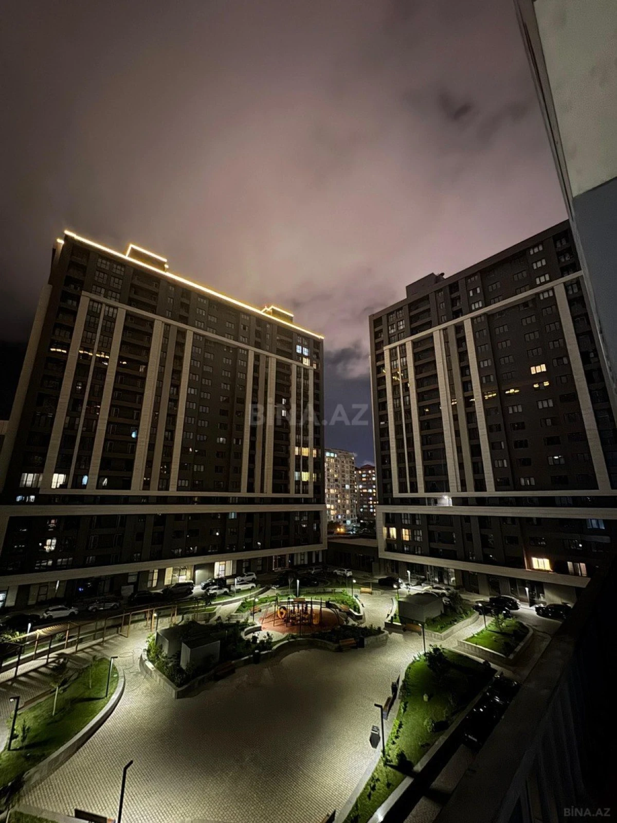 Kirayə verilir 3 otaqlı mənzil 130 m²
