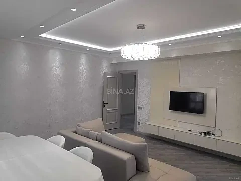 Kirayə verilir 3 otaqlı mənzil 130 m²